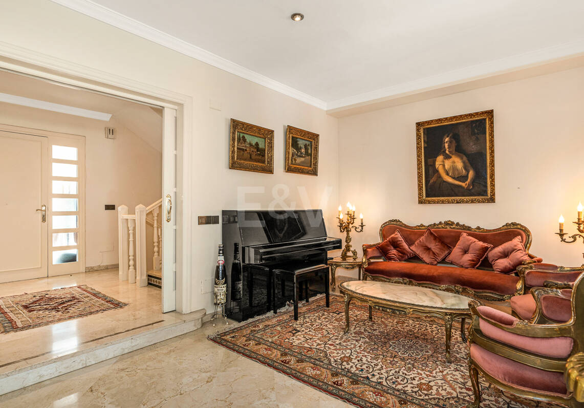 Sällsynt möjlighet, Villa Nära till stranden i Los Monteros