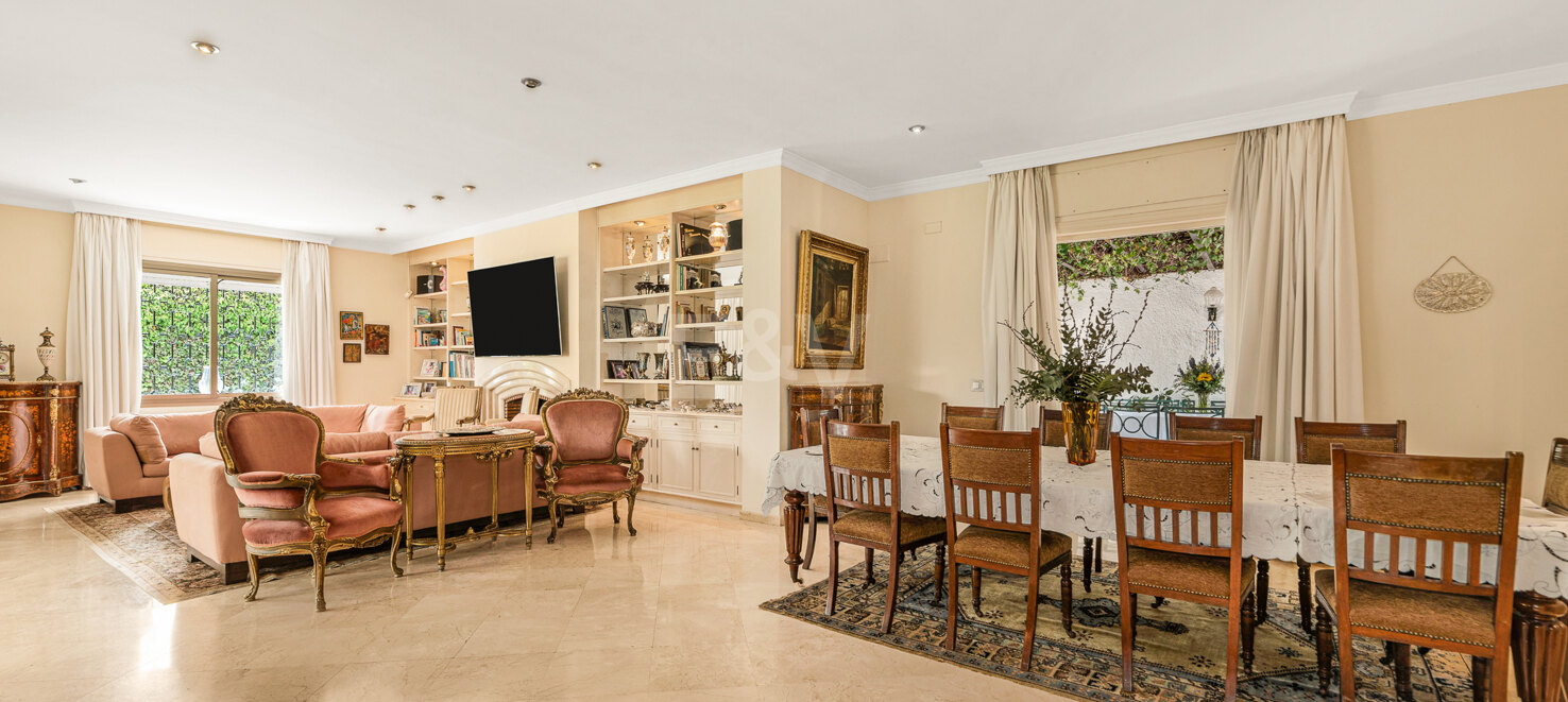 Charming Beachside Villa in Los Monteros