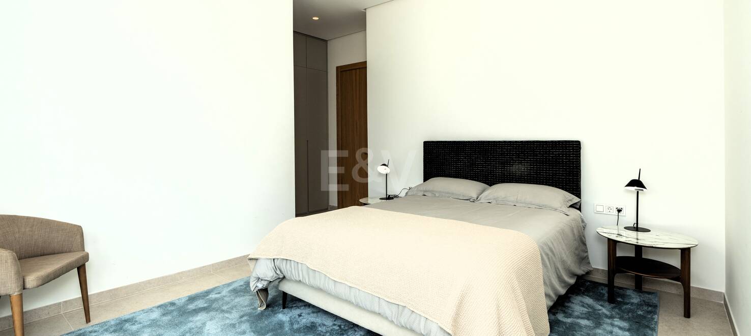 Stunning Modern Villa i Prime Location i San Pedro Beach