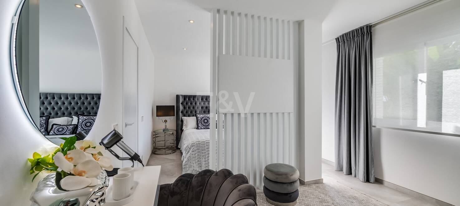 Luxury Designer Villa with Sea anf Golf Views in La Alqueria. Available for short term rentals