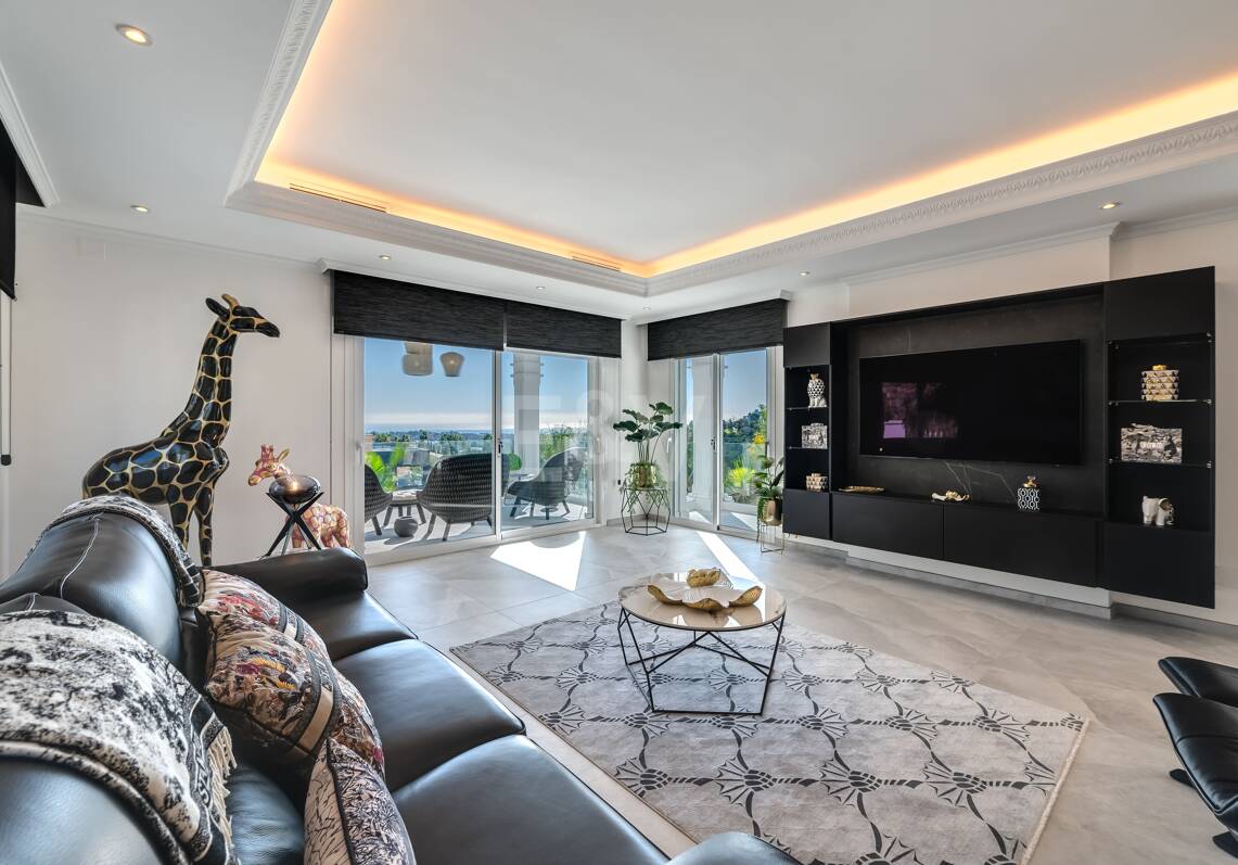 Luxury Designer Villa with Sea anf Golf Views in La Alqueria. Available for short term rentals