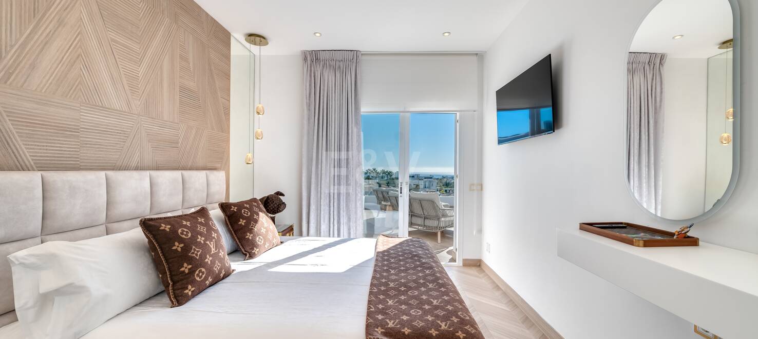 Luxury Designer Villa with Sea anf Golf Views in La Alqueria. Available for short term rentals