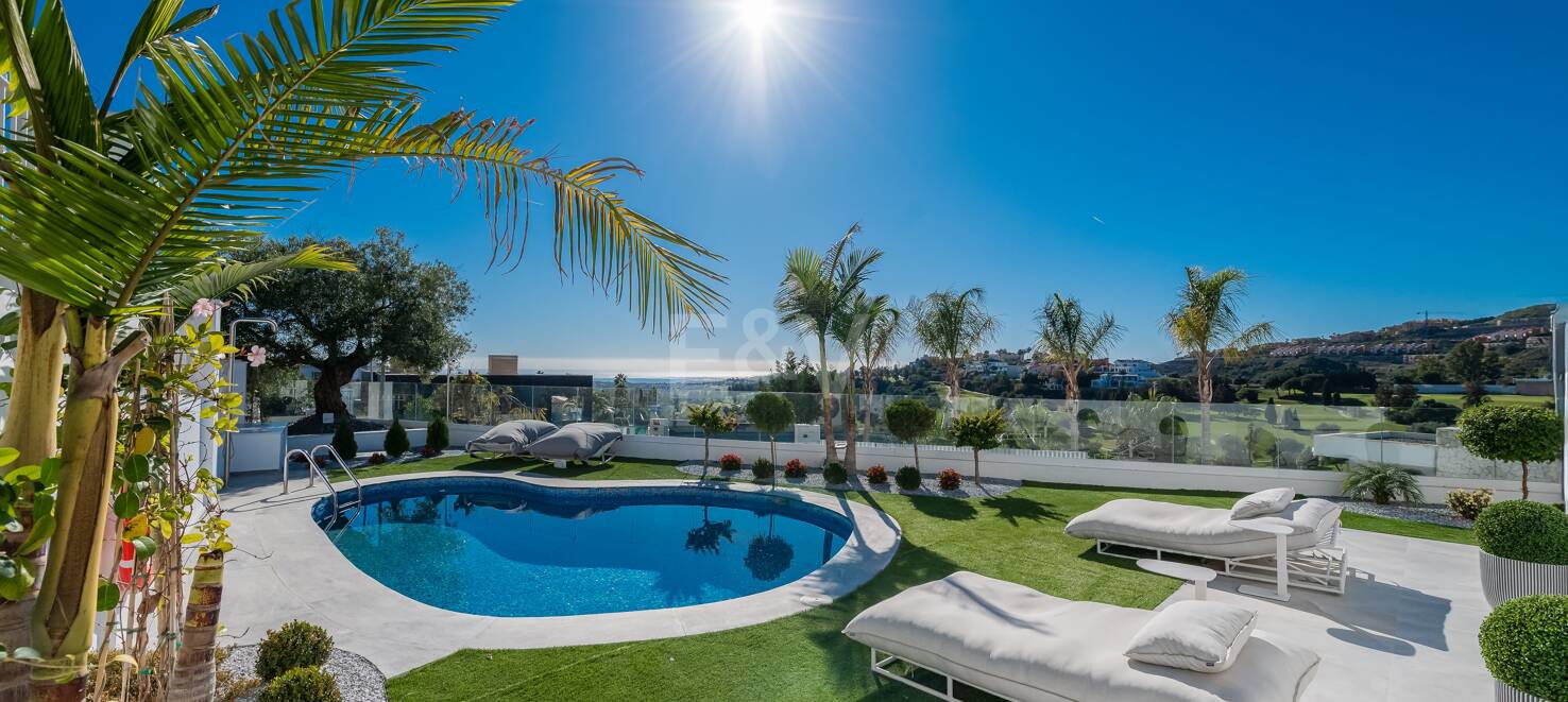 Luxury Designer Villa with Sea anf Golf Views in La Alqueria. Available for short term rentals