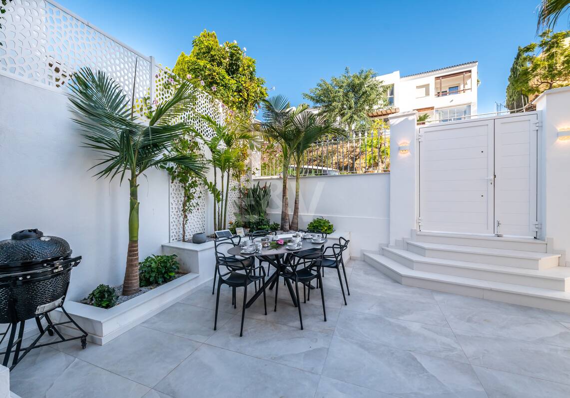 Luxury Designer Villa with Sea anf Golf Views in La Alqueria. Available for short term rentals