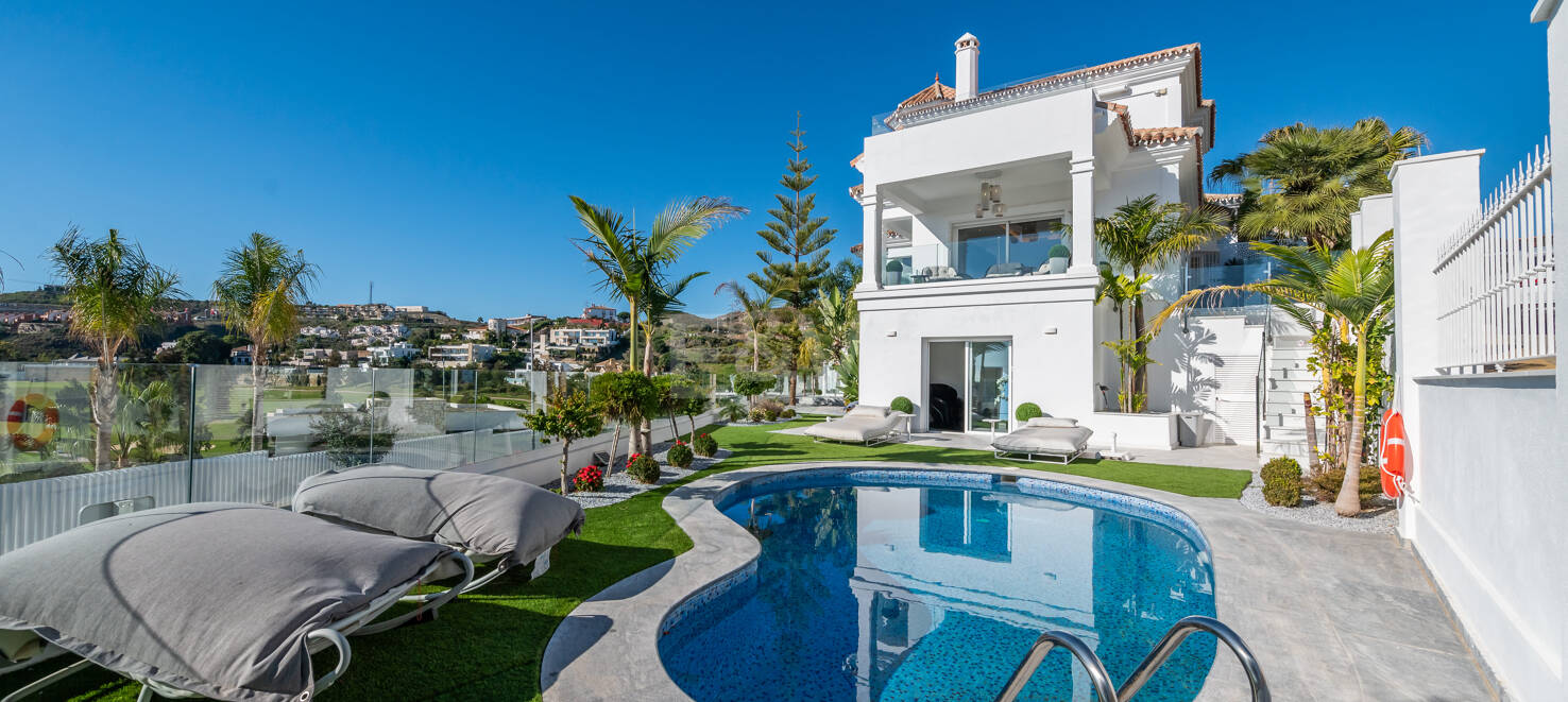 Luxury Designer Villa with Sea anf Golf Views in La Alqueria. Available for short term rentals