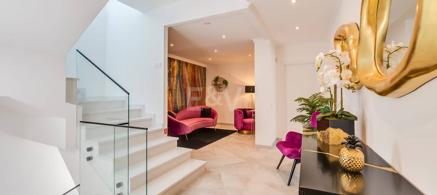 Luxury Designer Villa with Sea anf Golf Views in La Alqueria. Available for short term rentals