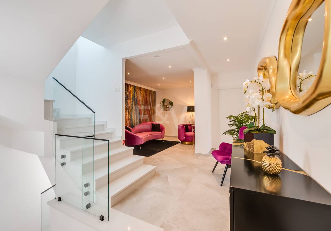 Luxury Designer Villa with Sea anf Golf Views in La Alqueria. Available for short term rentals