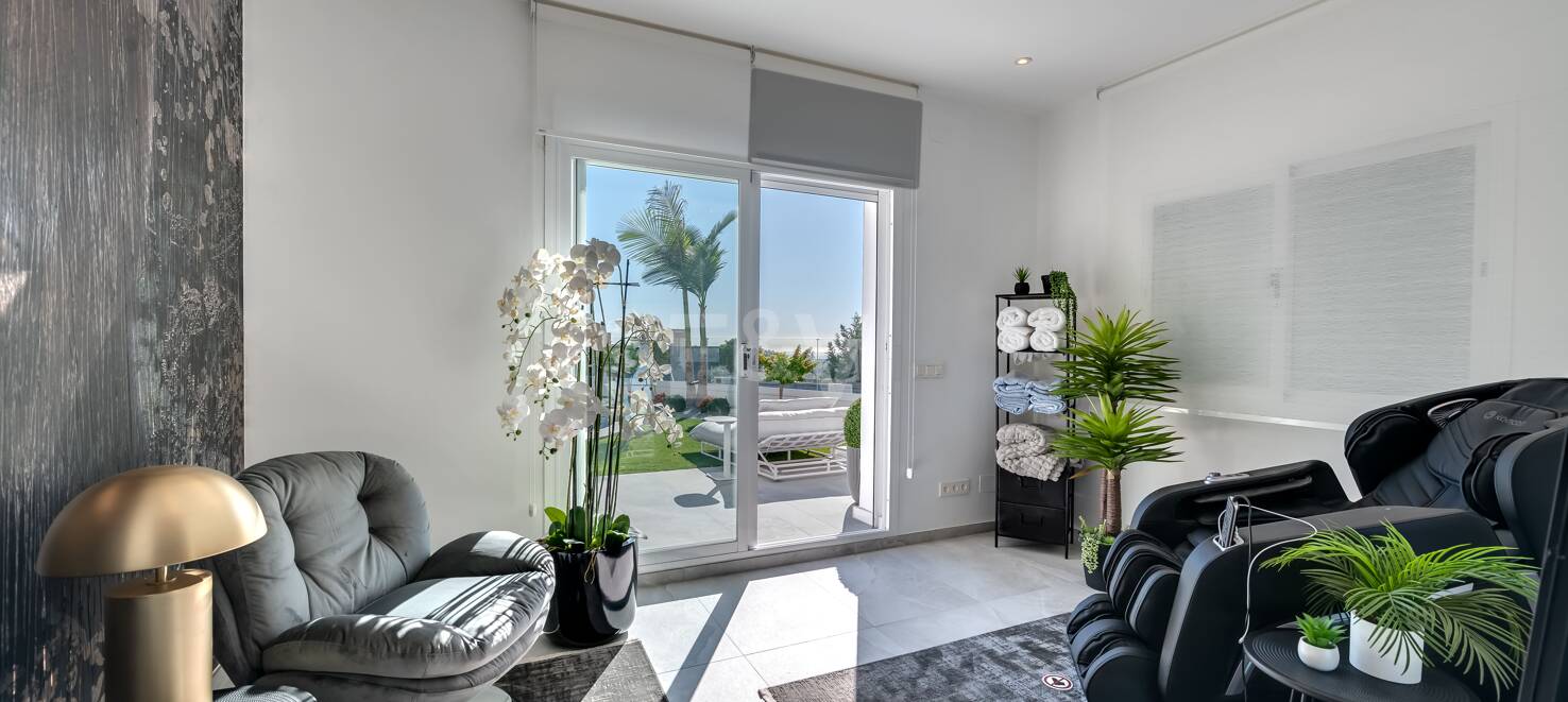 Luxury Designer Villa with Sea anf Golf Views in La Alqueria. Available for short term rentals