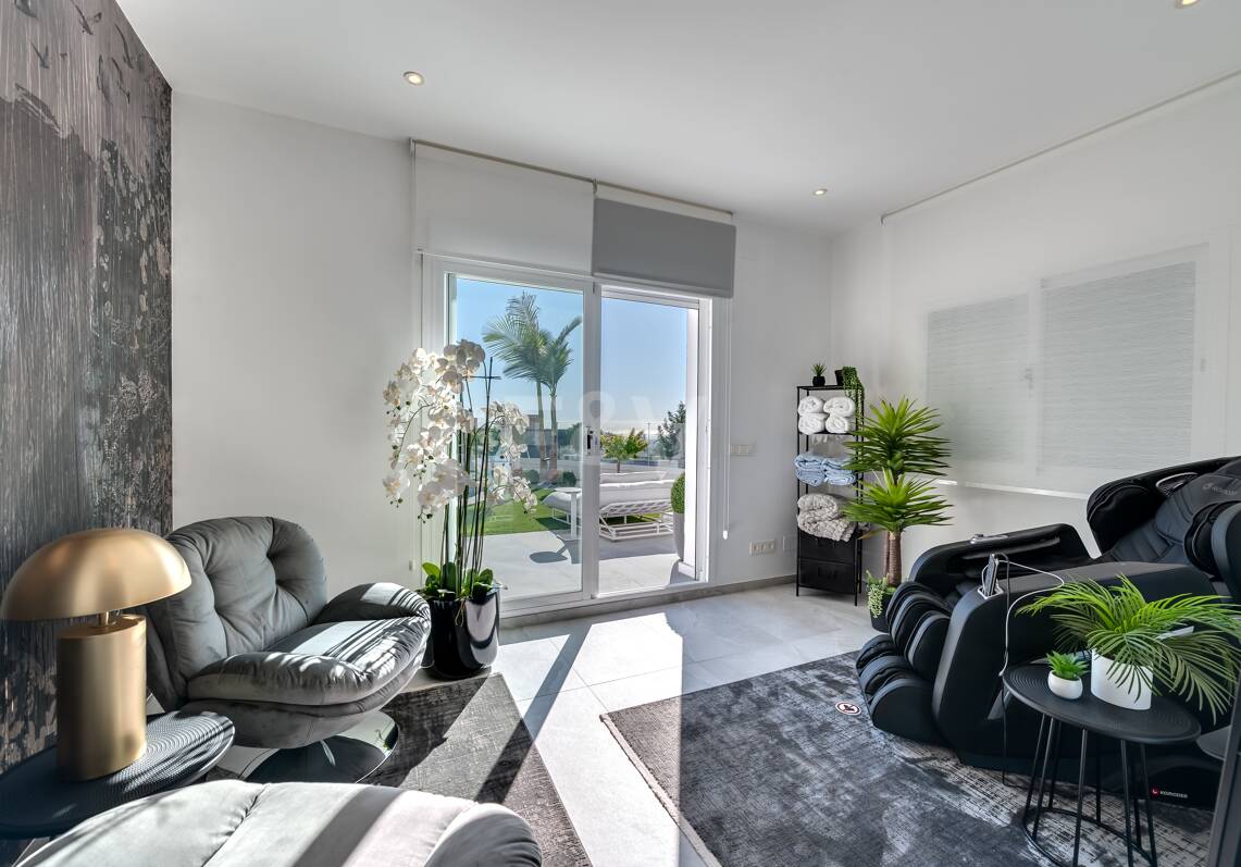 Luxury Designer Villa with Sea anf Golf Views in La Alqueria. Available for short term rentals