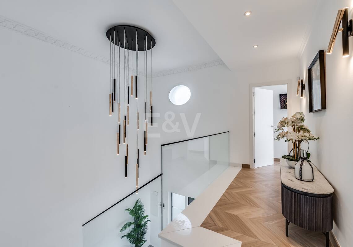 Luxury Designer Villa with Sea anf Golf Views in La Alqueria. Available for short term rentals