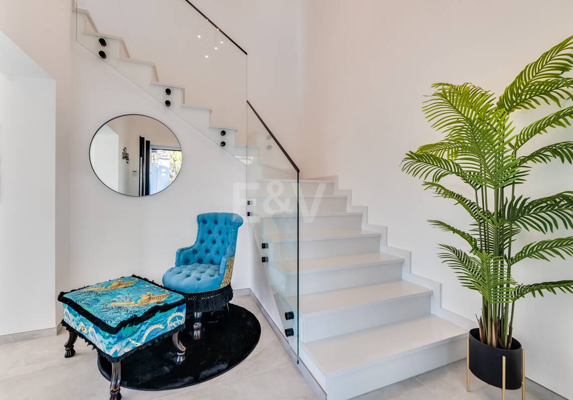 Luxury Designer Villa with Sea anf Golf Views in La Alqueria. Available for short term rentals