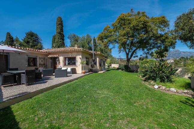 Charming Single-Story Villa close to La Quinta, Benahavis