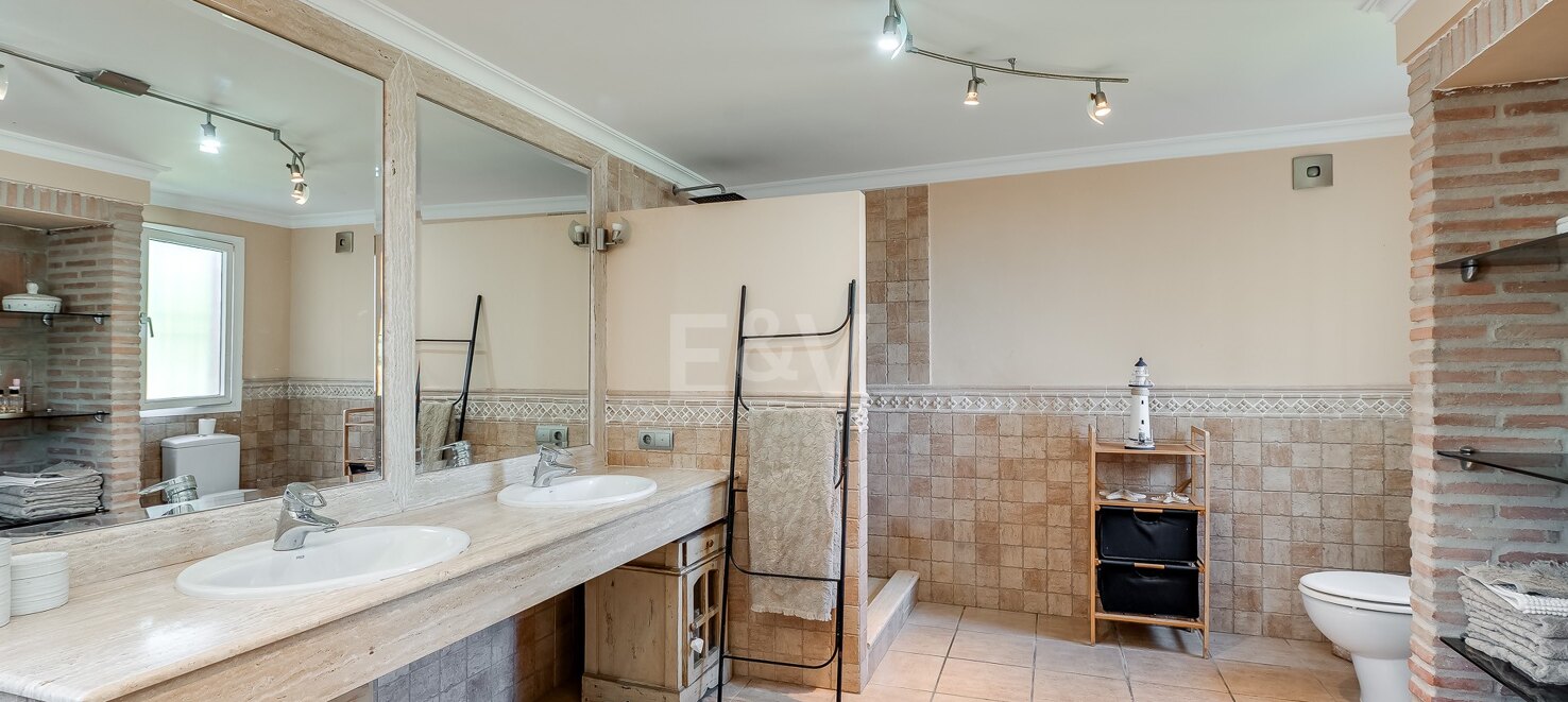 Charming Single-Story Villa close to La Quinta, Benahavis