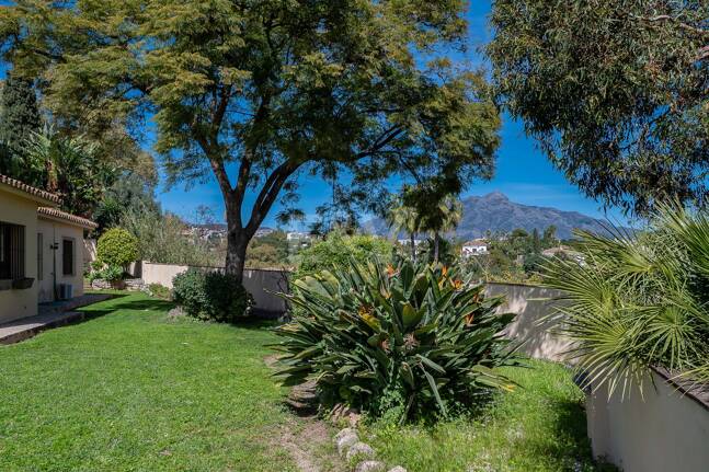 Charming Single-Story Villa close to La Quinta, Benahavis