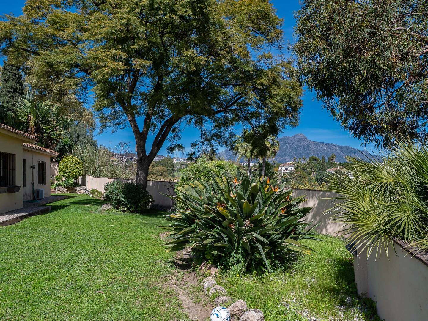 Charming Single-Story Villa close to La Quinta, Benahavis