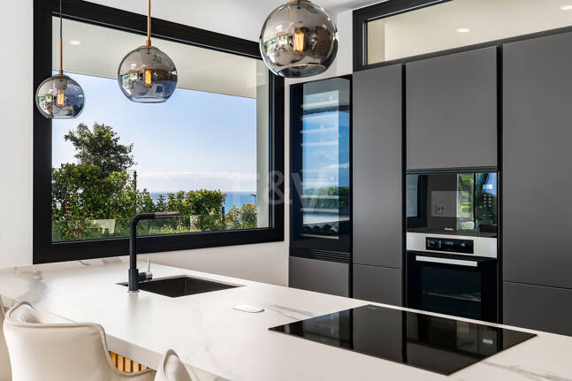 Fantastiskt modernt stilhus i Sierra Blanca