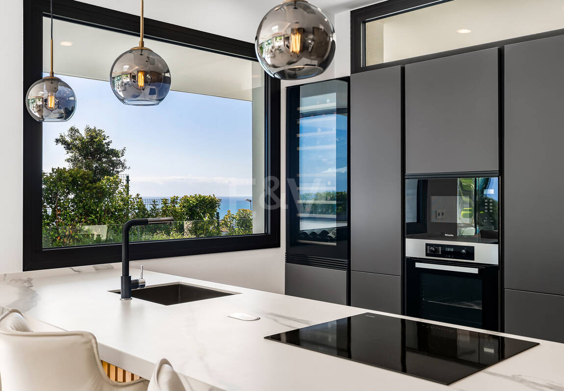 Fantastiskt modernt stilhus i Sierra Blanca