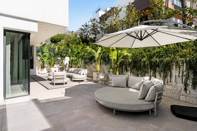 Fantastiskt modernt stilhus i Sierra Blanca