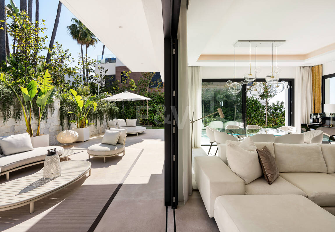 Fantastiskt modernt stilhus i Sierra Blanca