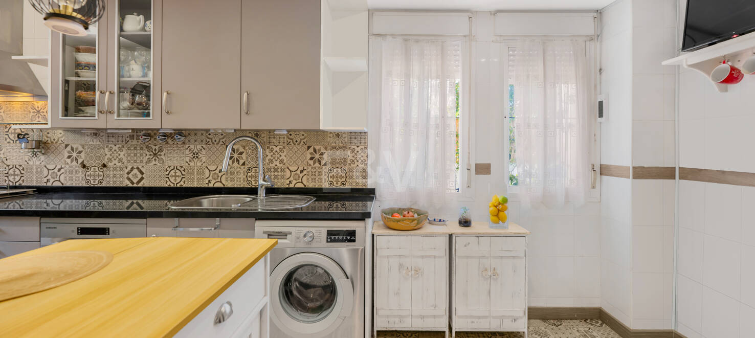 Eckhaus mit Meerblick in einer exklusiven Wohnanlage