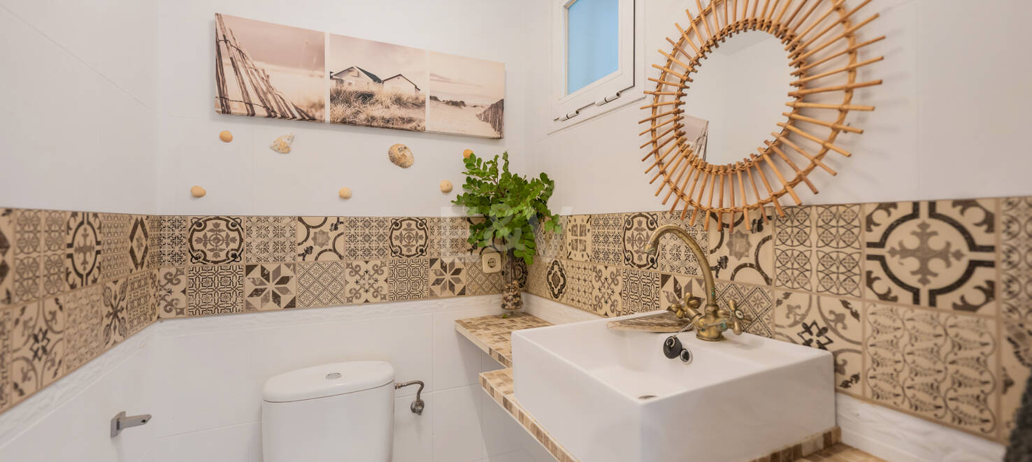 Eckhaus mit Meerblick in einer exklusiven Wohnanlage