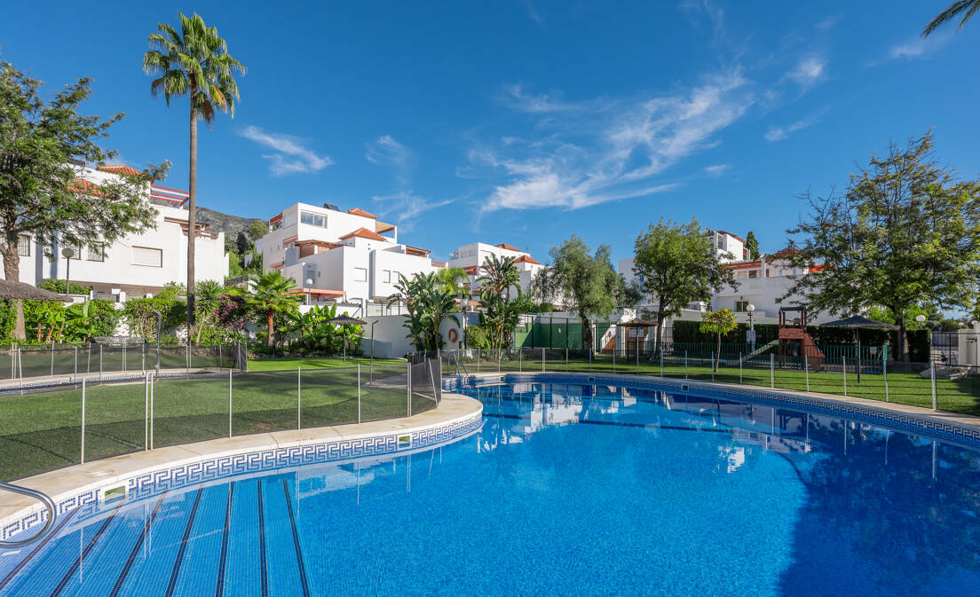 Eckhaus mit Meerblick in einer exklusiven Wohnanlage