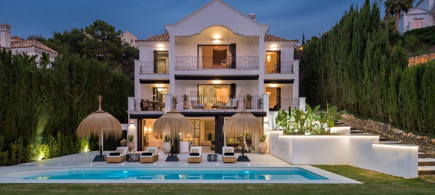 Lyxvilla i Puerto del Capitán, Los Arqueros med utsikt över bergen