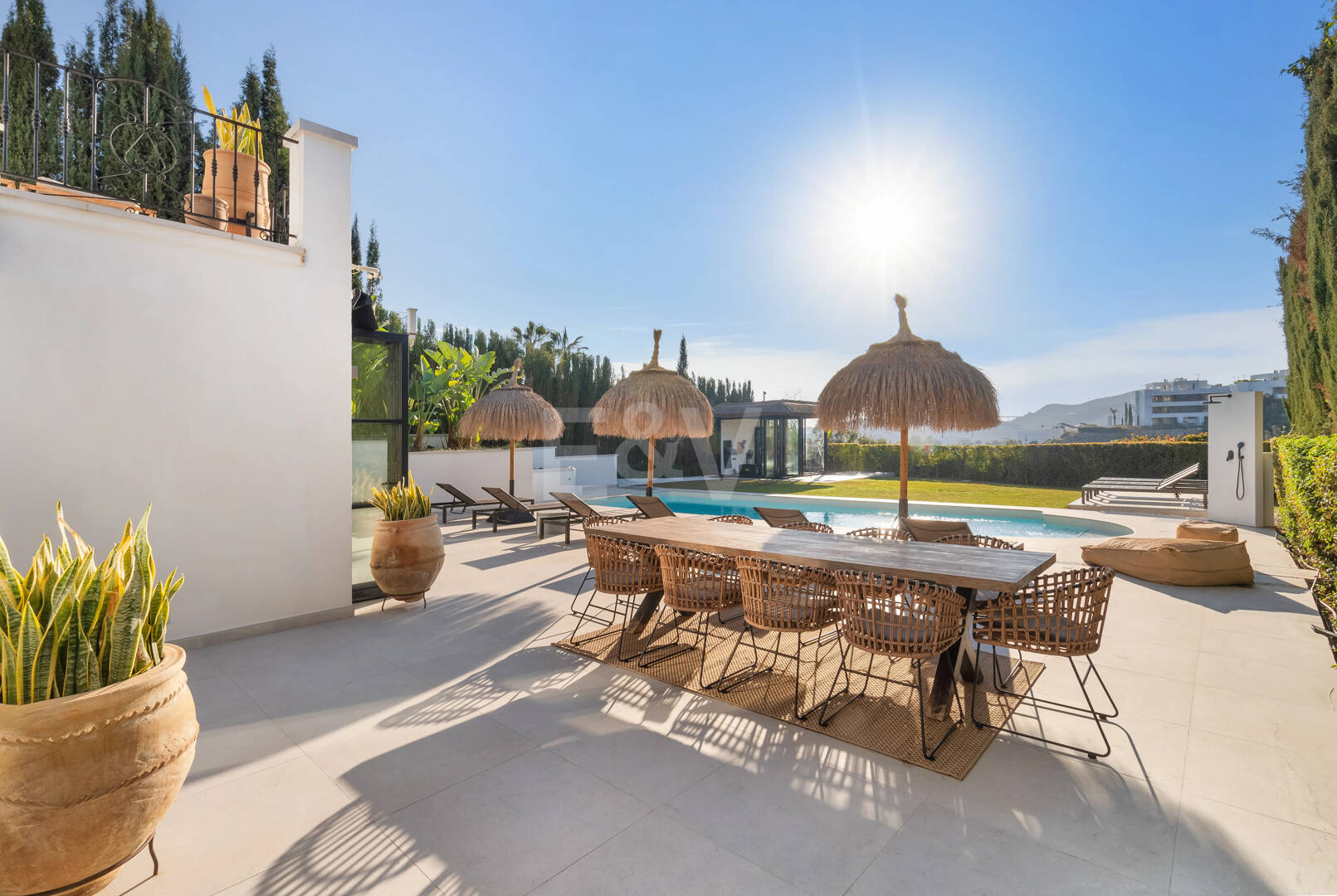 Luxuriöse Villa in Puerto del Capitán, Los Arqueros mit Bergblick