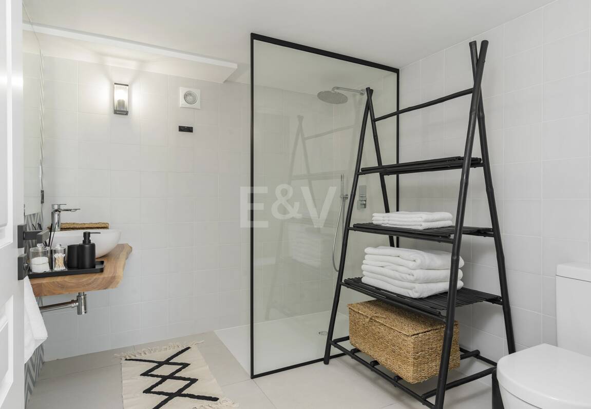 Luxurious villa in Puerto del Capitán, Los Arqueros with mountain views