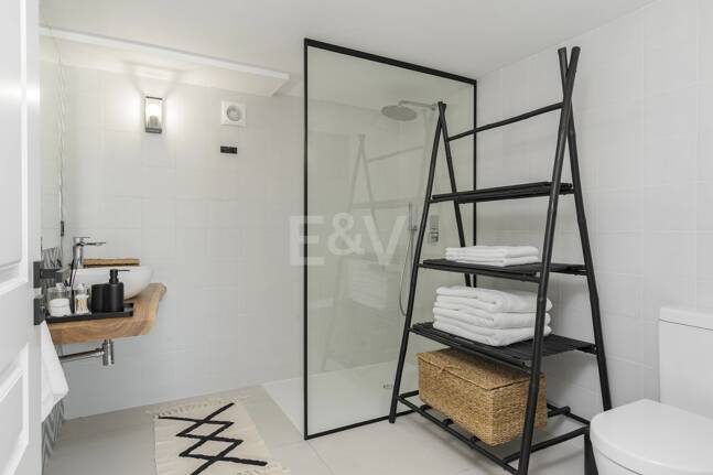 Luxurious villa in Puerto del Capitán, Los Arqueros with mountain views