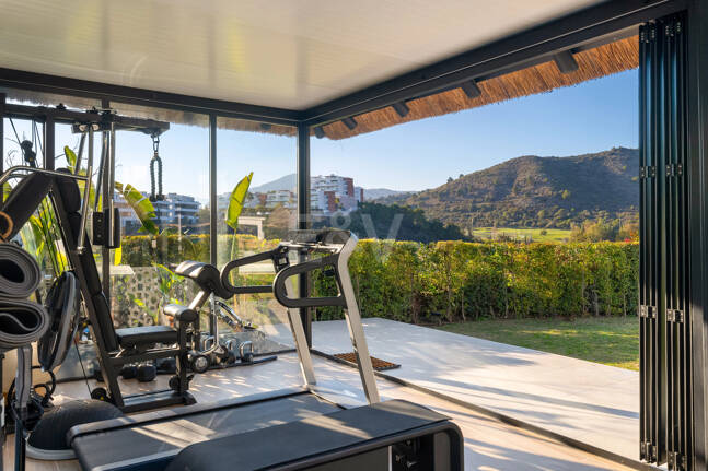 Luxurious villa in Puerto del Capitán, Los Arqueros with mountain views