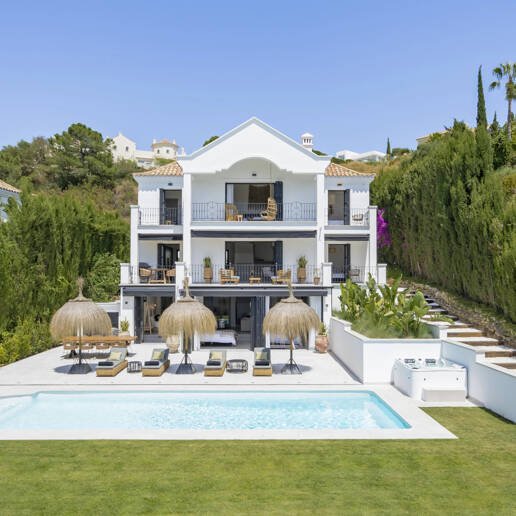 Lyxvilla i Puerto del Capitán, Los Arqueros med utsikt över bergen