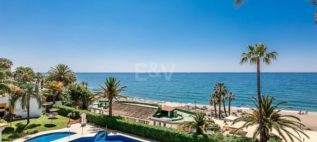 Fantastiskt hem vid stranden på Marbella Golden Mile