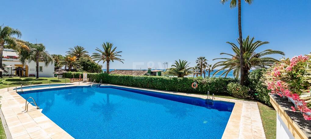 Fantastiskt hem vid stranden på Marbella Golden Mile