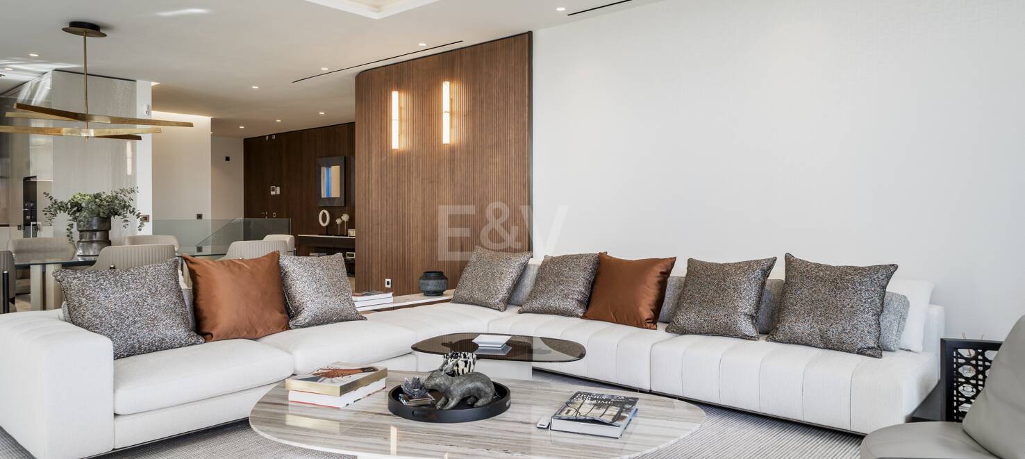 Ett Fendi-Designed Lyxmästerverk på Marbellas exklusiva gyllene mil