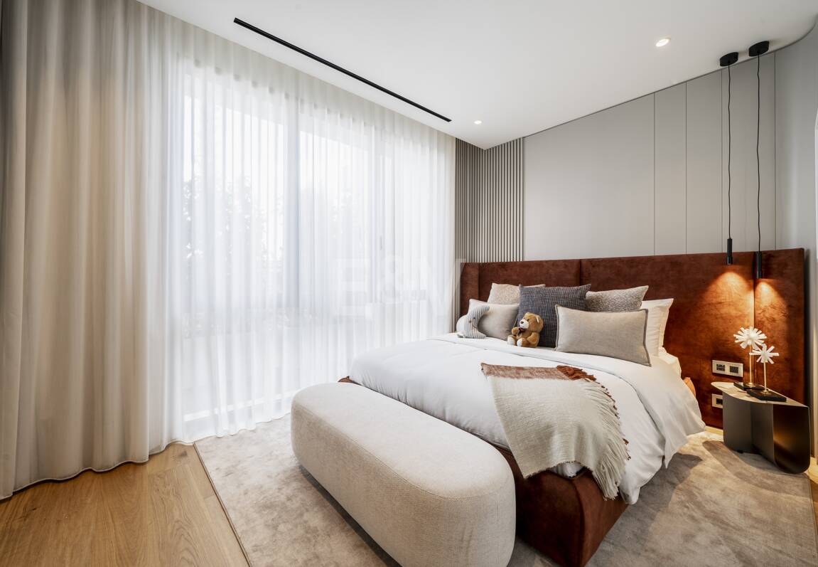 Ein Meisterwerk an Fendi-Designerluxus in Marbellas prestigeträchtiger Goldenen Meile