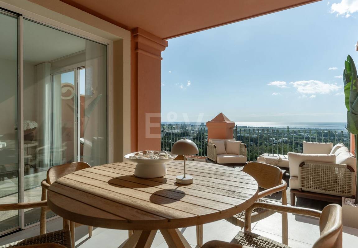 Modern skandinavisk stil 4 sovrum Duplex med havsutsikt