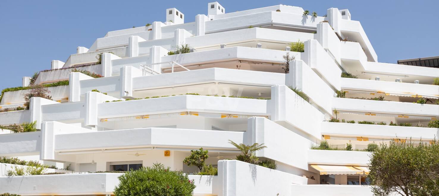 Elegant Beachfront Lägenhet i prestigefylld Guadalmina Baja