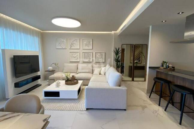 Apartamento moderno de 3 habitaciones en Playa San Pedro