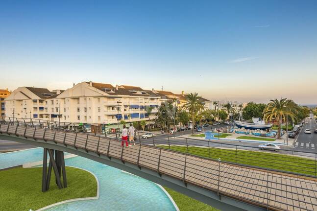 Apartamento moderno de 3 habitaciones en Playa San Pedro