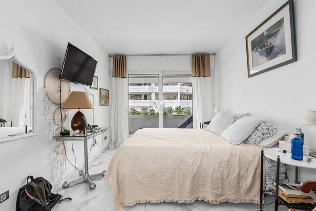 Beachfront Apartment with Stunning Sea Views in Puerto Banus