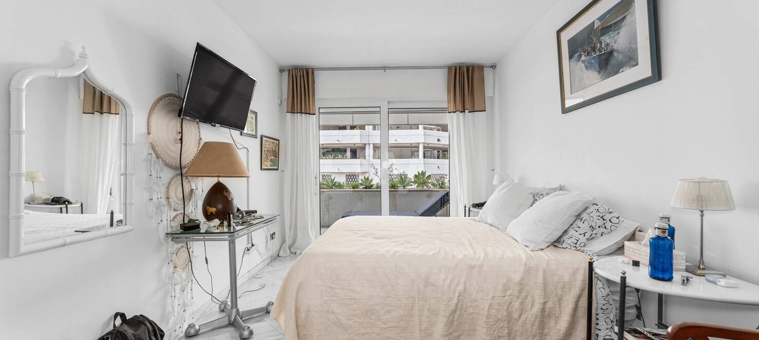 Beachfront Apartment with Stunning Sea Views in Puerto Banus