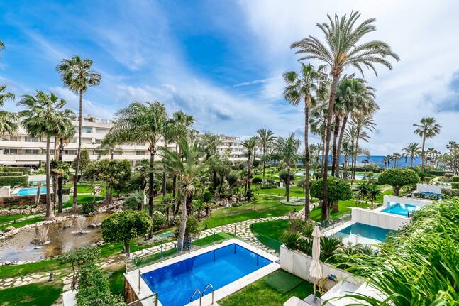 Beachfront Apartment with Stunning Sea Views in Puerto Banus
