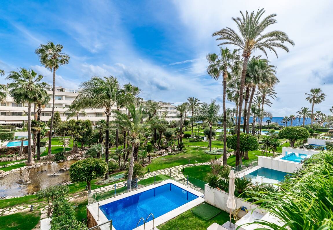 Beachfront Apartment with Stunning Sea Views in Puerto Banus