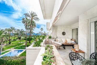 Beachfront Apartment with Stunning Sea Views in Puerto Banus