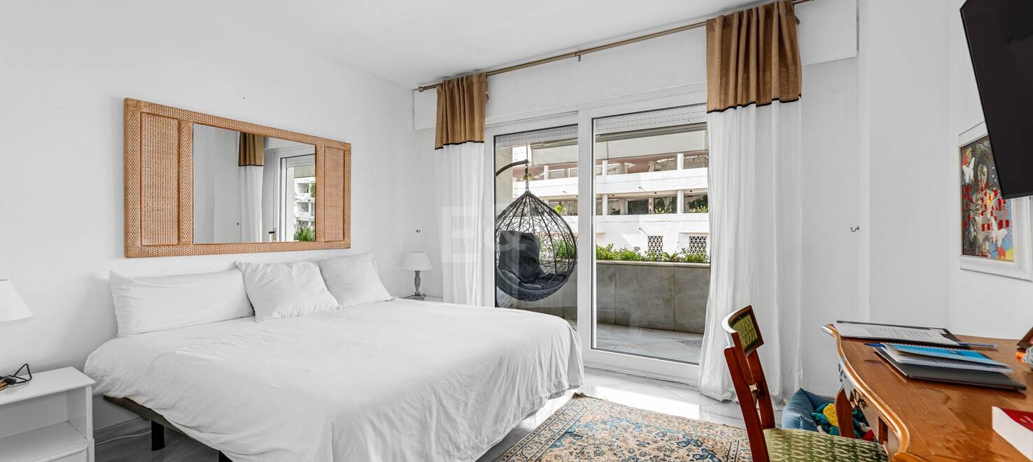 Beachfront Apartment with Stunning Sea Views in Puerto Banus
