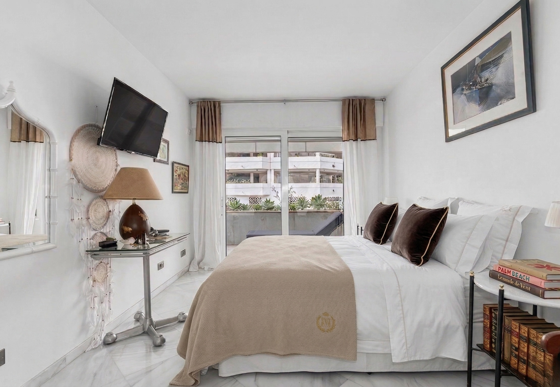 Apartamento Frente al Mar con Impresionantes Vistas al Mar en Puerto Banús