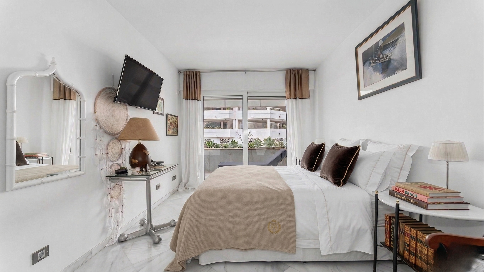 Apartamento Frente al Mar con Impresionantes Vistas al Mar en Puerto Banús