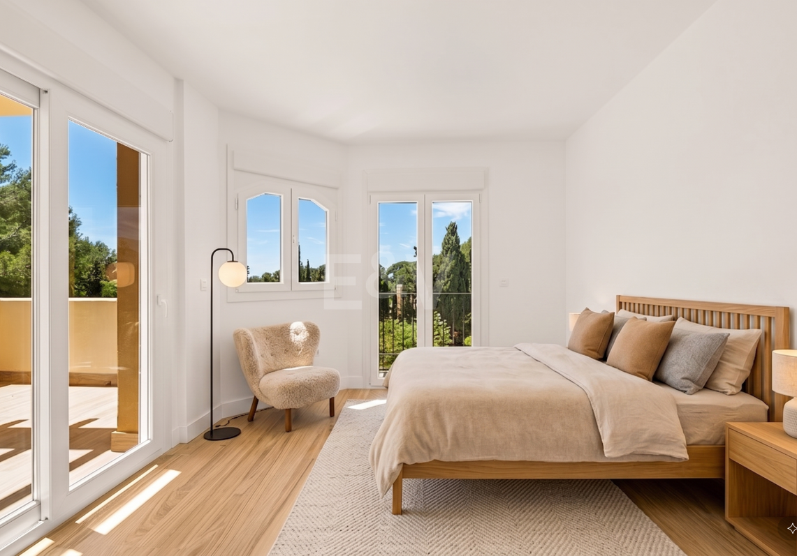 Fullt renoverat Corner Townhouse med havsutsikt i Nagüeles