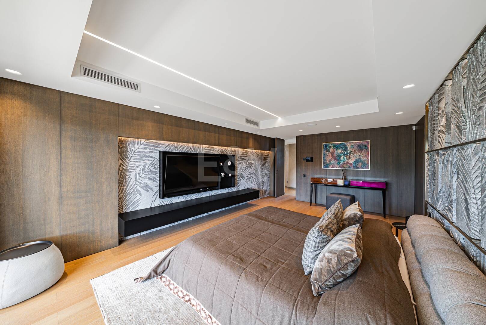 Impresionante Villa a Distancia andando de la Playa en Guadalmina